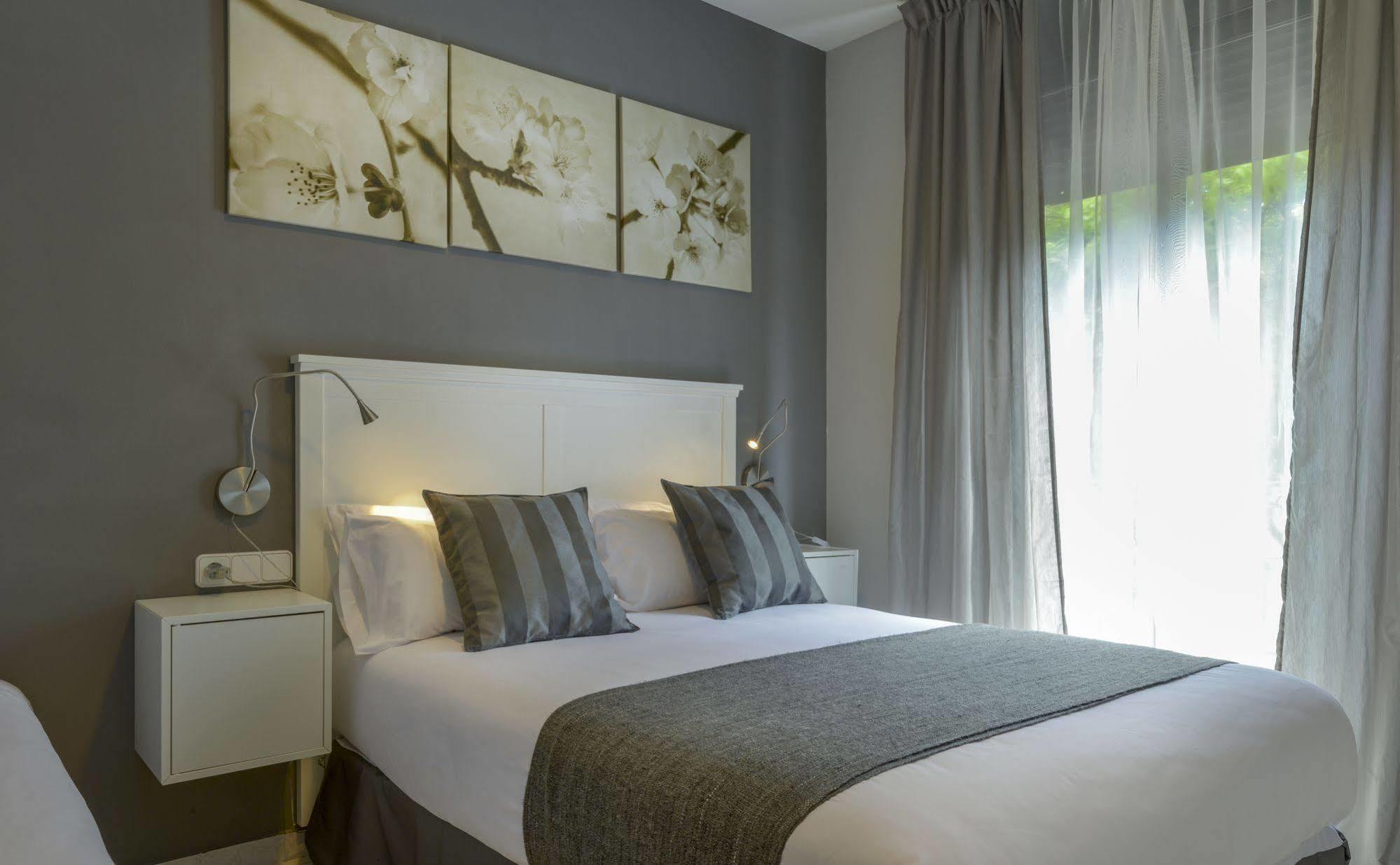 Alexandra Aparthotel Benstarhotelgroup タラゴナ エクステリア 写真