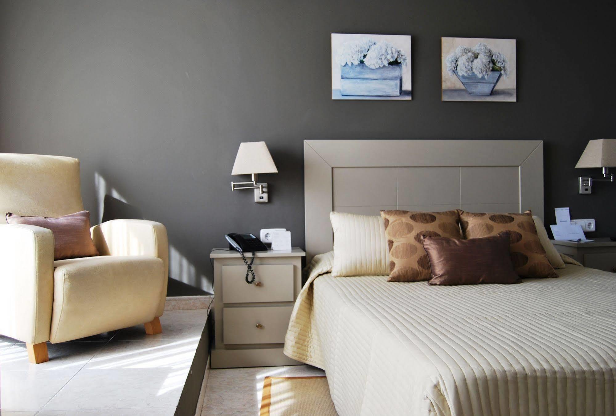 Alexandra Aparthotel Benstarhotelgroup タラゴナ エクステリア 写真